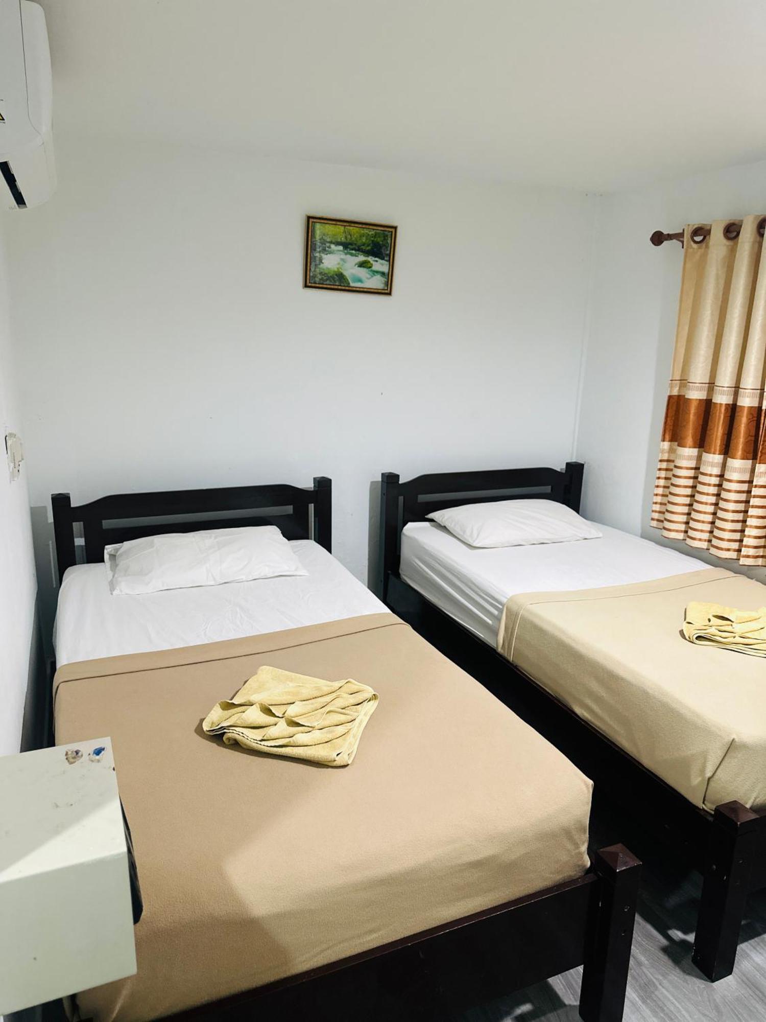 Bang Sit Guest House ピピ島 エクステリア 写真